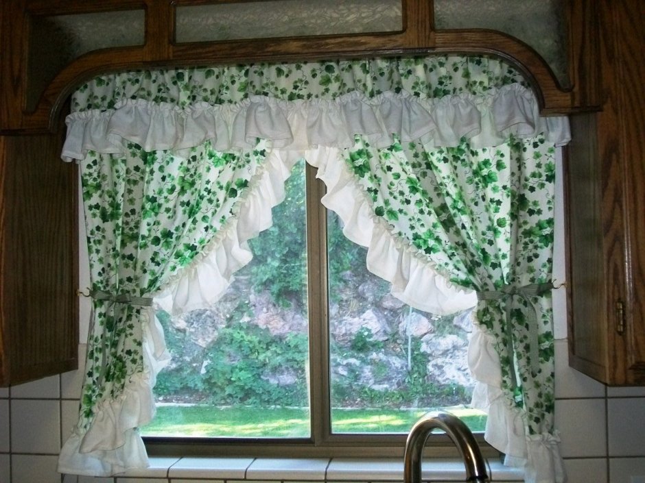 Шторы на кухню на дачу