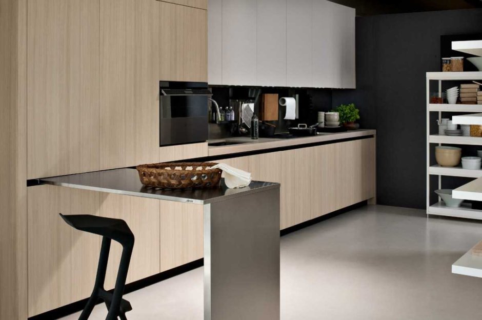 Кухня со встроенным столом