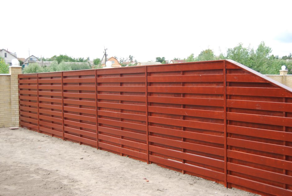 Деревянный забор
