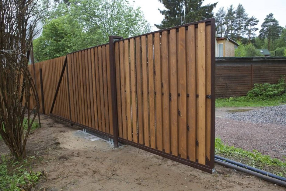 Забор шахматка откатные ворота