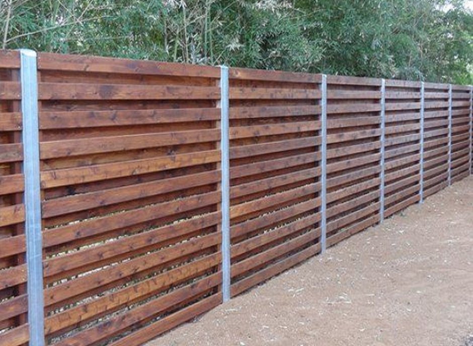Забор деревянный горизонтальный