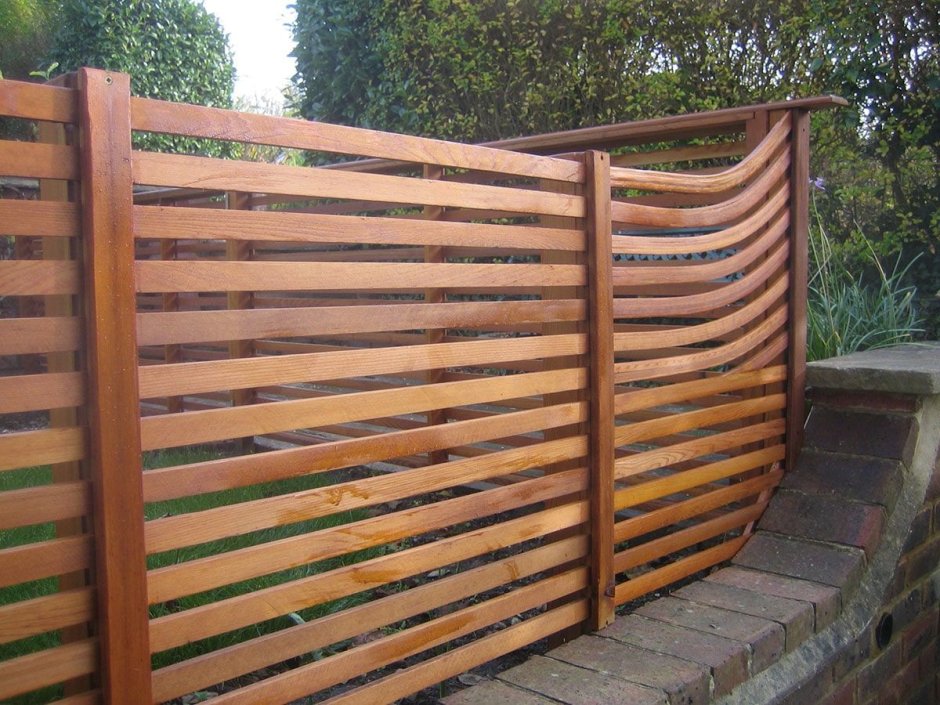 Забор деревянный горизонтальный
