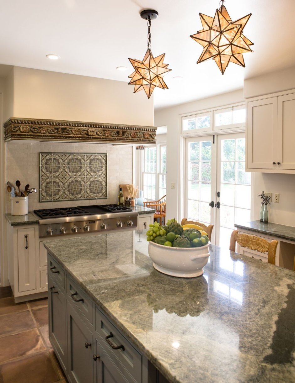 Испанские кухни в современном стиле