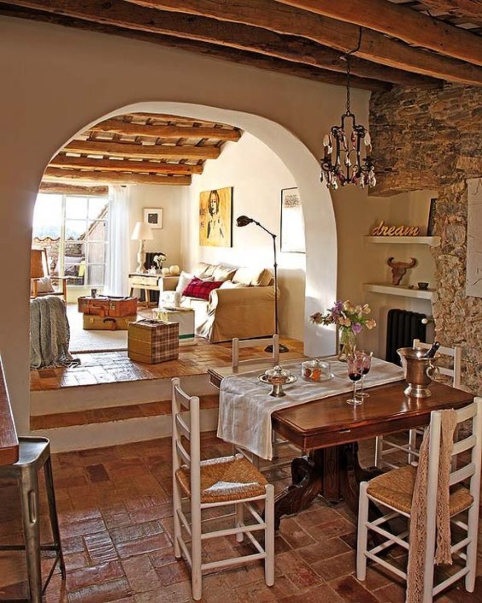 Интерьер в испанском стиле в доме