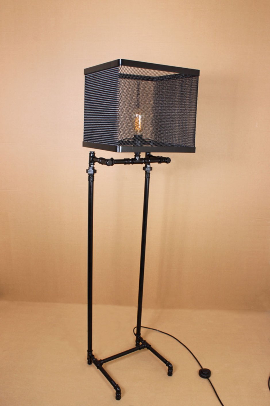 Торшер черный лофт