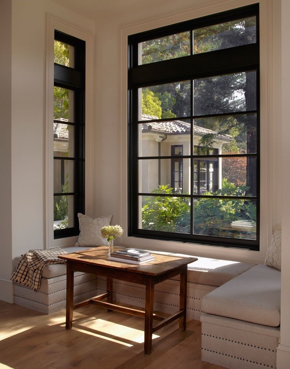 Окно в интерьере