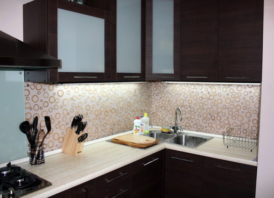 Фартук из стеновой панели на кухню