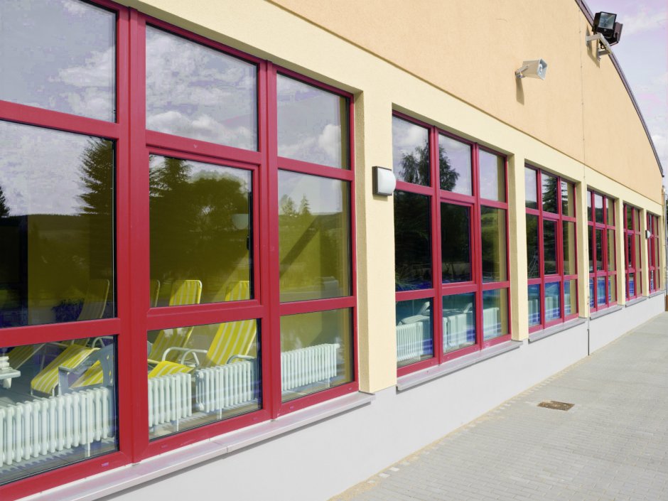 Цветные алюминиевые окна
