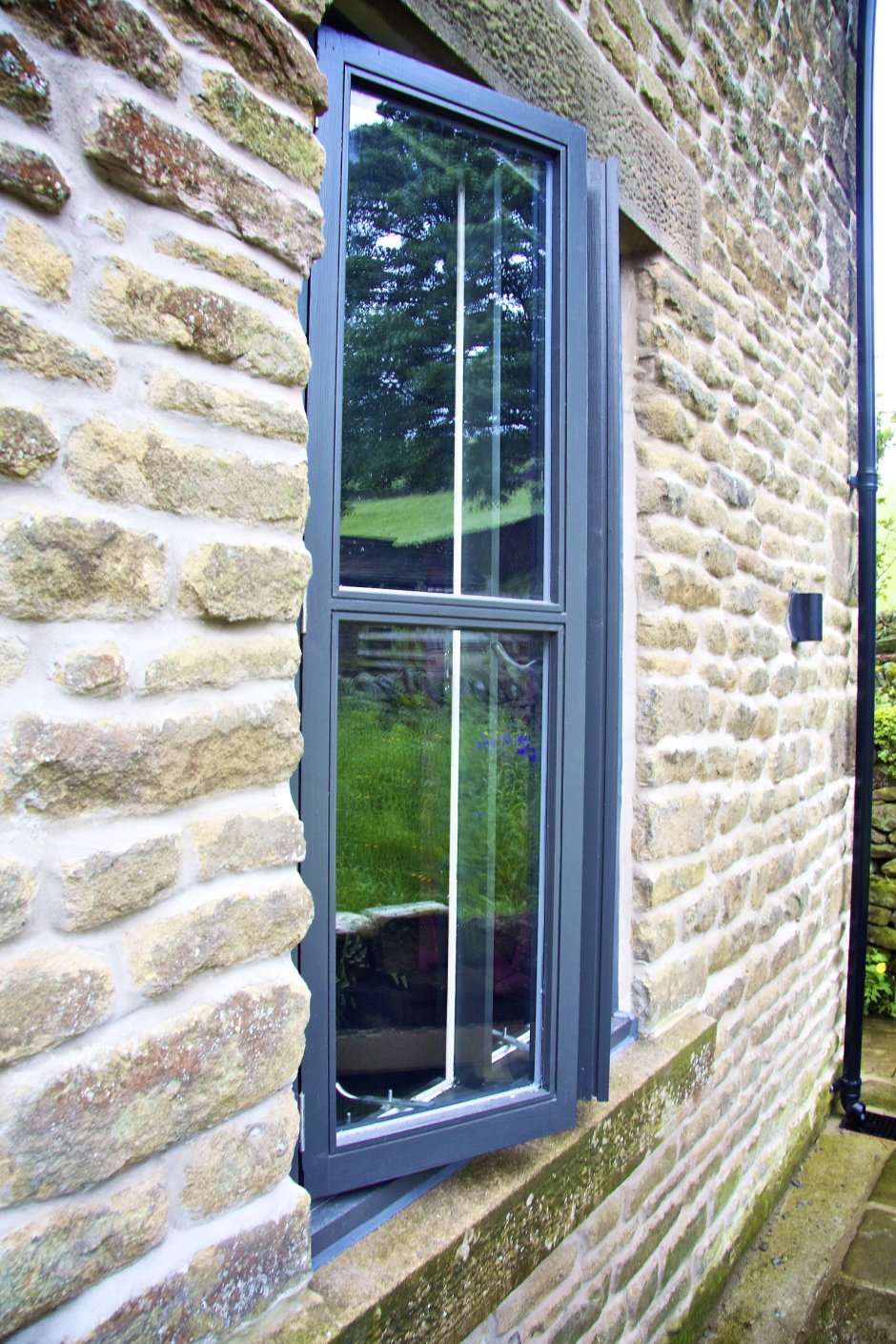 Цветные пластиковые окна