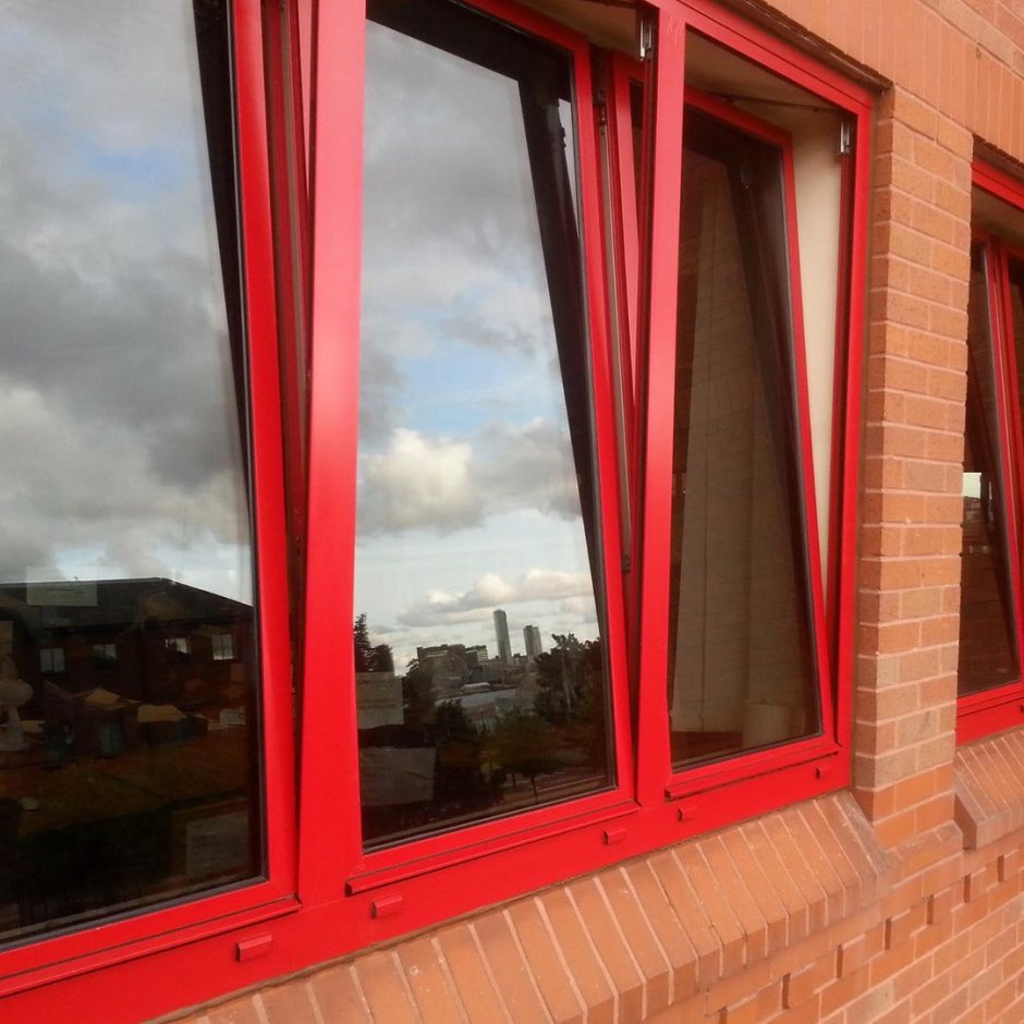 Крашенные алюминиевые окна