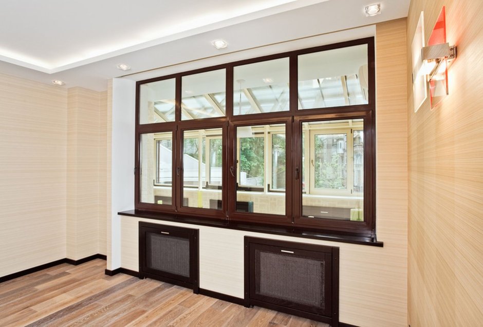 Окна с ламинацией в интерьере