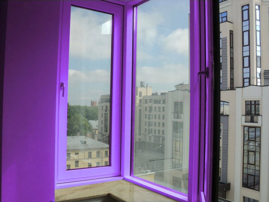Разноцветные пластиковые окна