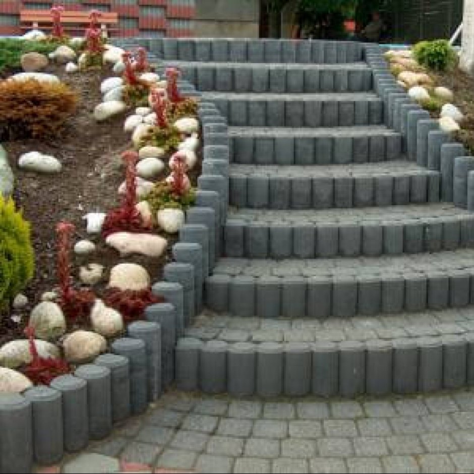 Бетонный столбик ограждения Палисад