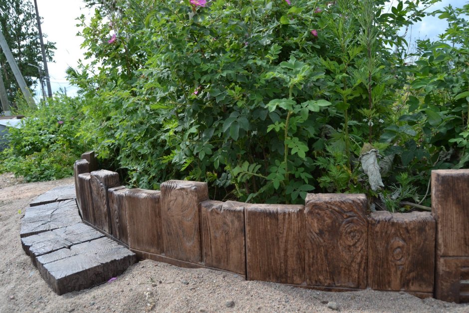 Ограждения для цветников из бетона