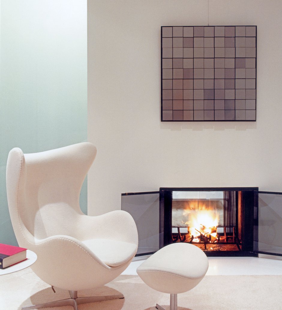 Кресла к камину в современном стиле