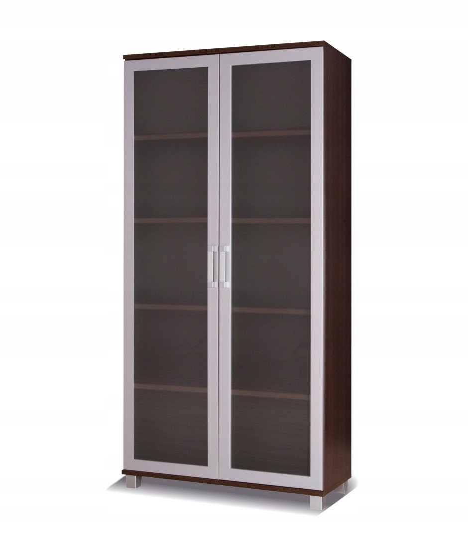 Шкаф со стеклянными дверцами