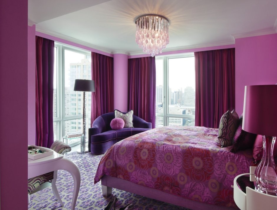 Спальня в розово сиреневых тонах
