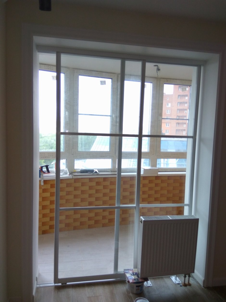 Раздвижные двери на лоджию