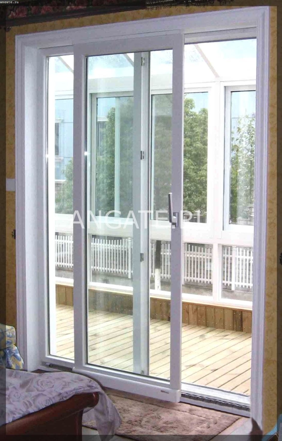 Раздвижные двери на балкон