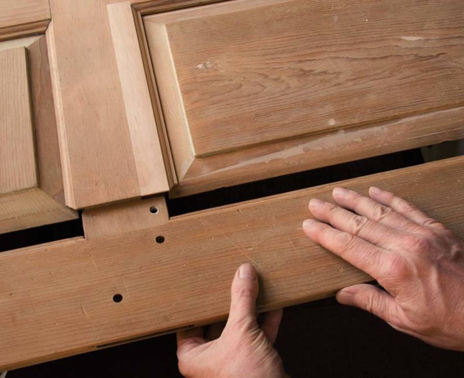 Двери филёнчатые деревянные