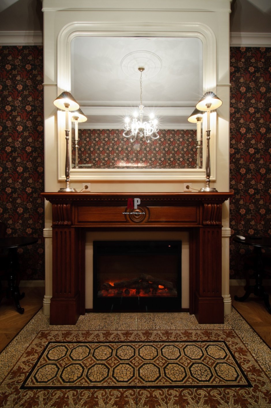 Камин с зеркалом в интерьере