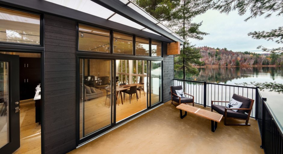 Веранда с панорамными окнами