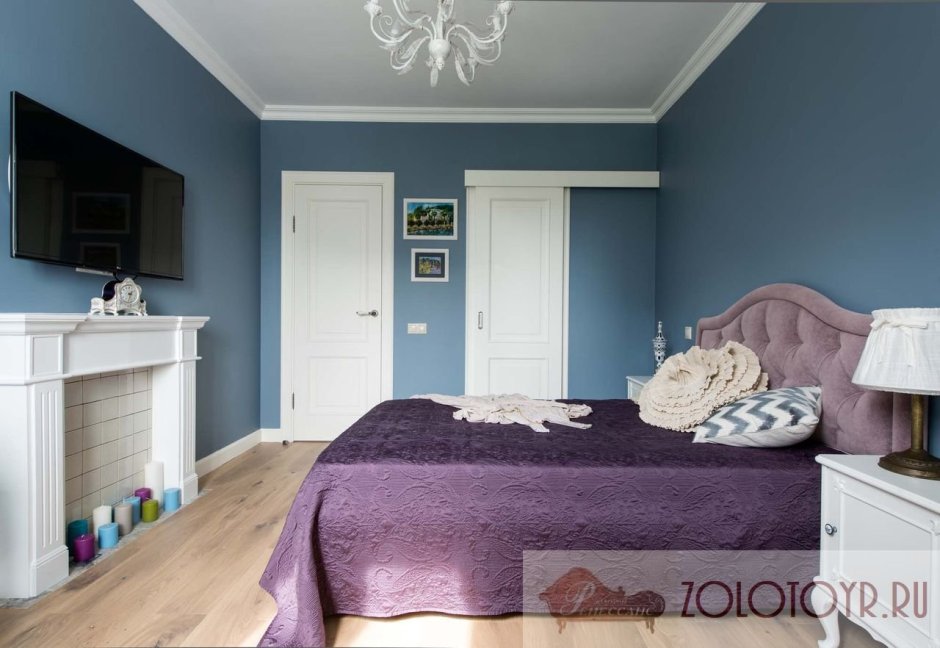 Серо-сиреневый цвет стен