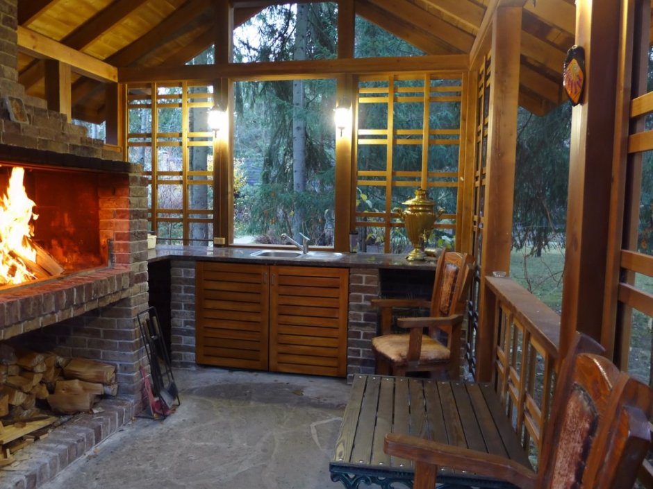 Зимняя веранда с барбекю