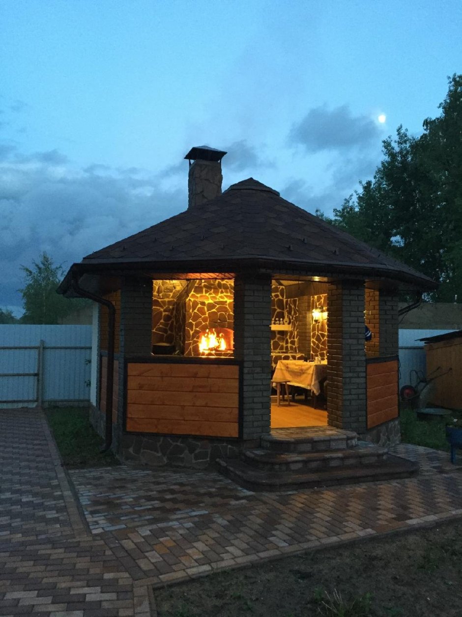 Беседка с мангалом