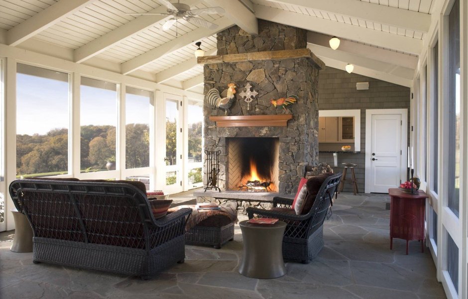 Камин на веранде