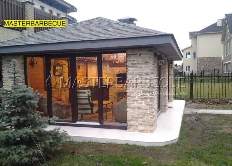Крытая беседка застекленная с мангалом и барбекю 4х6