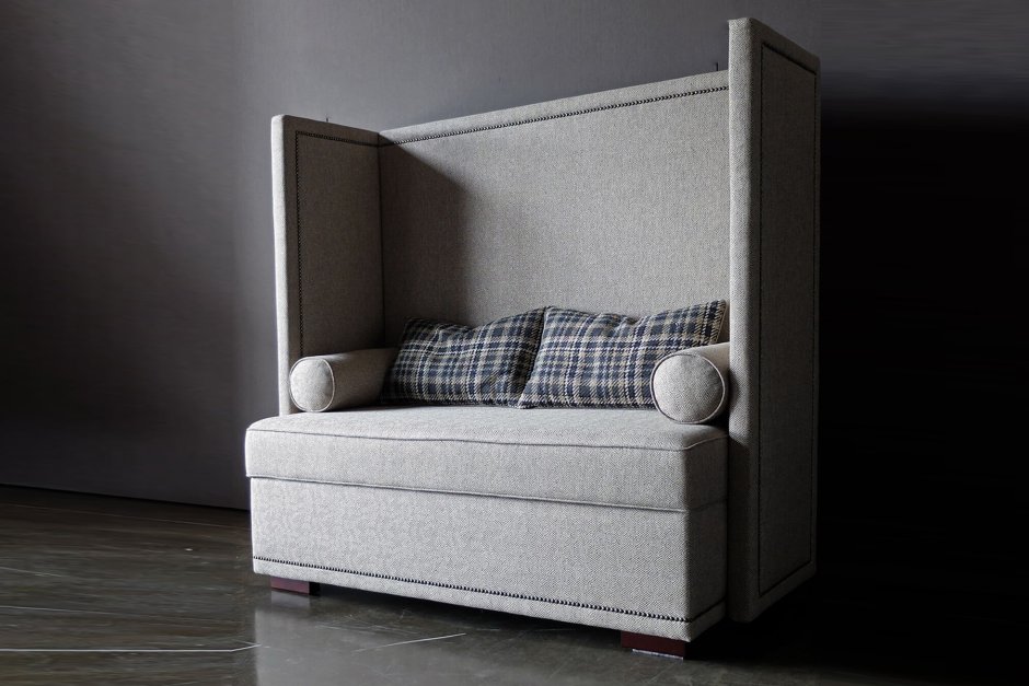 Диван двухместный с высокой спинкой 1140х720x1480