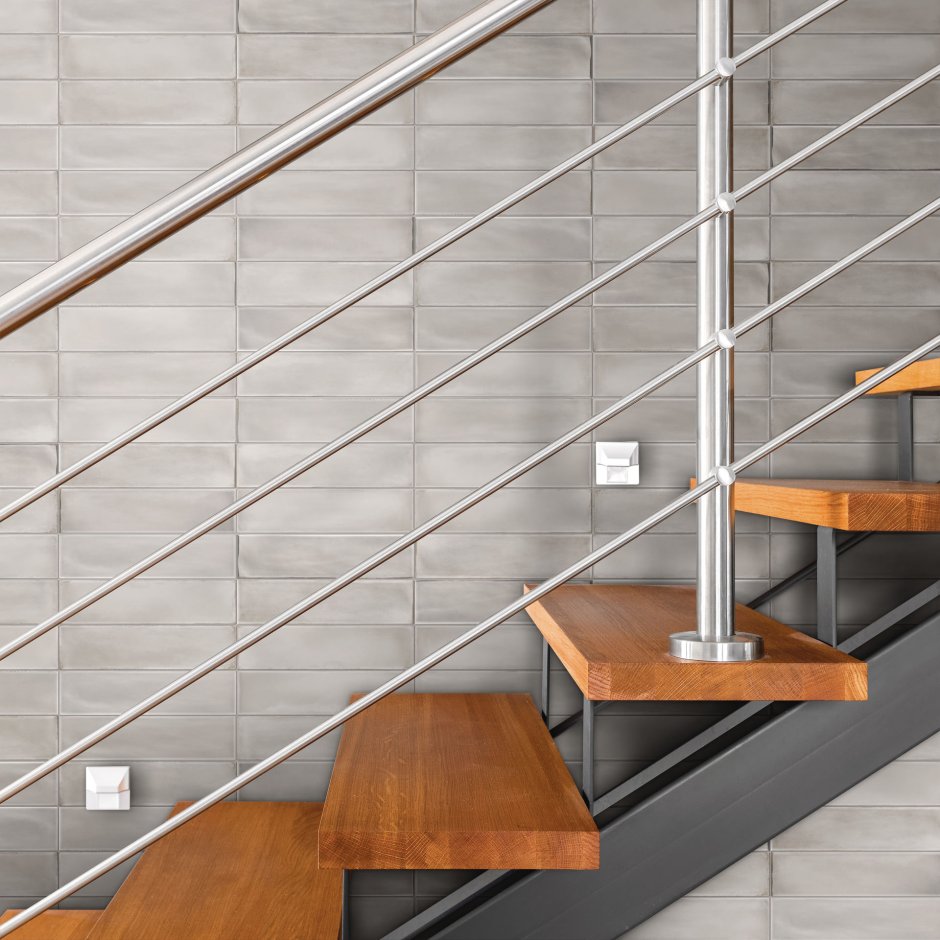 Хромированный поручень для лестницы