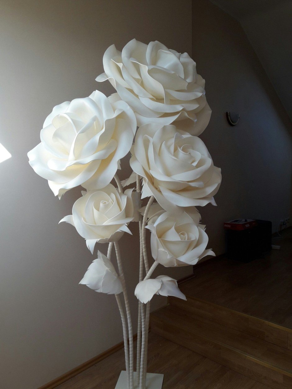 Светильники из изолона цветы высокие