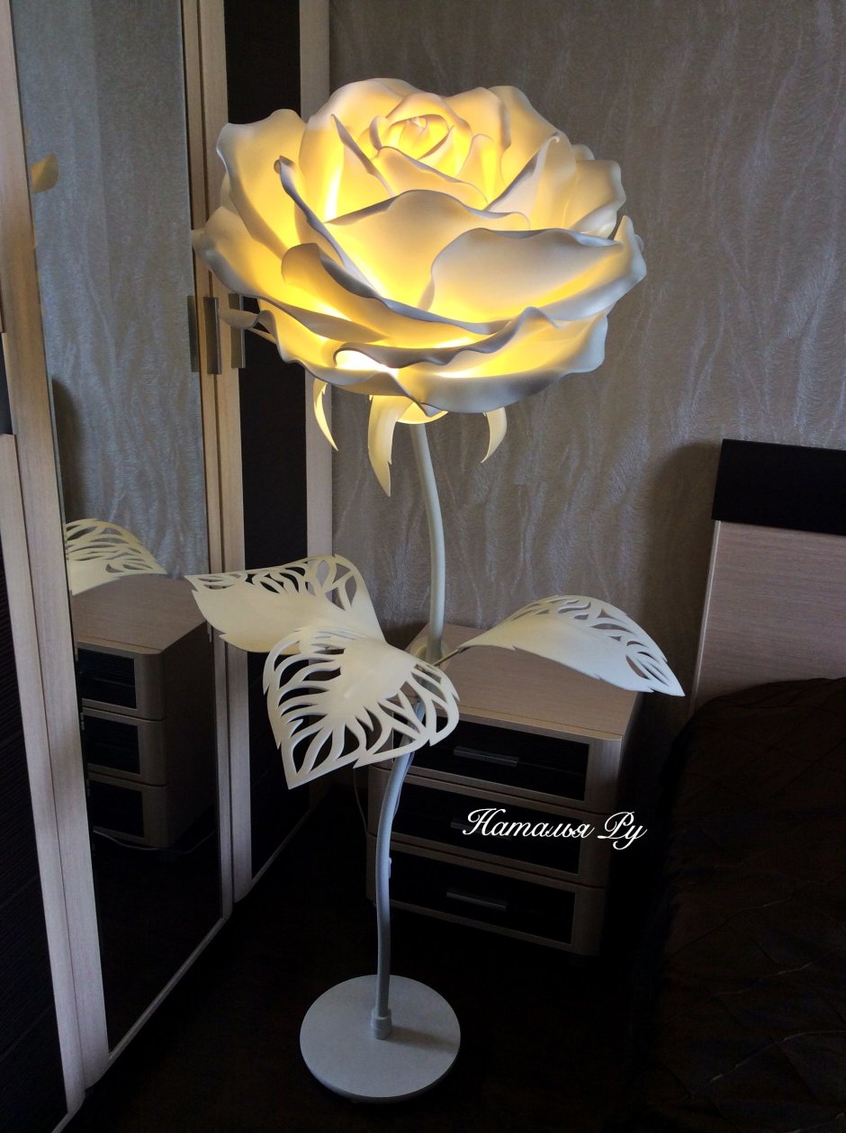 Объемные цветы светильники