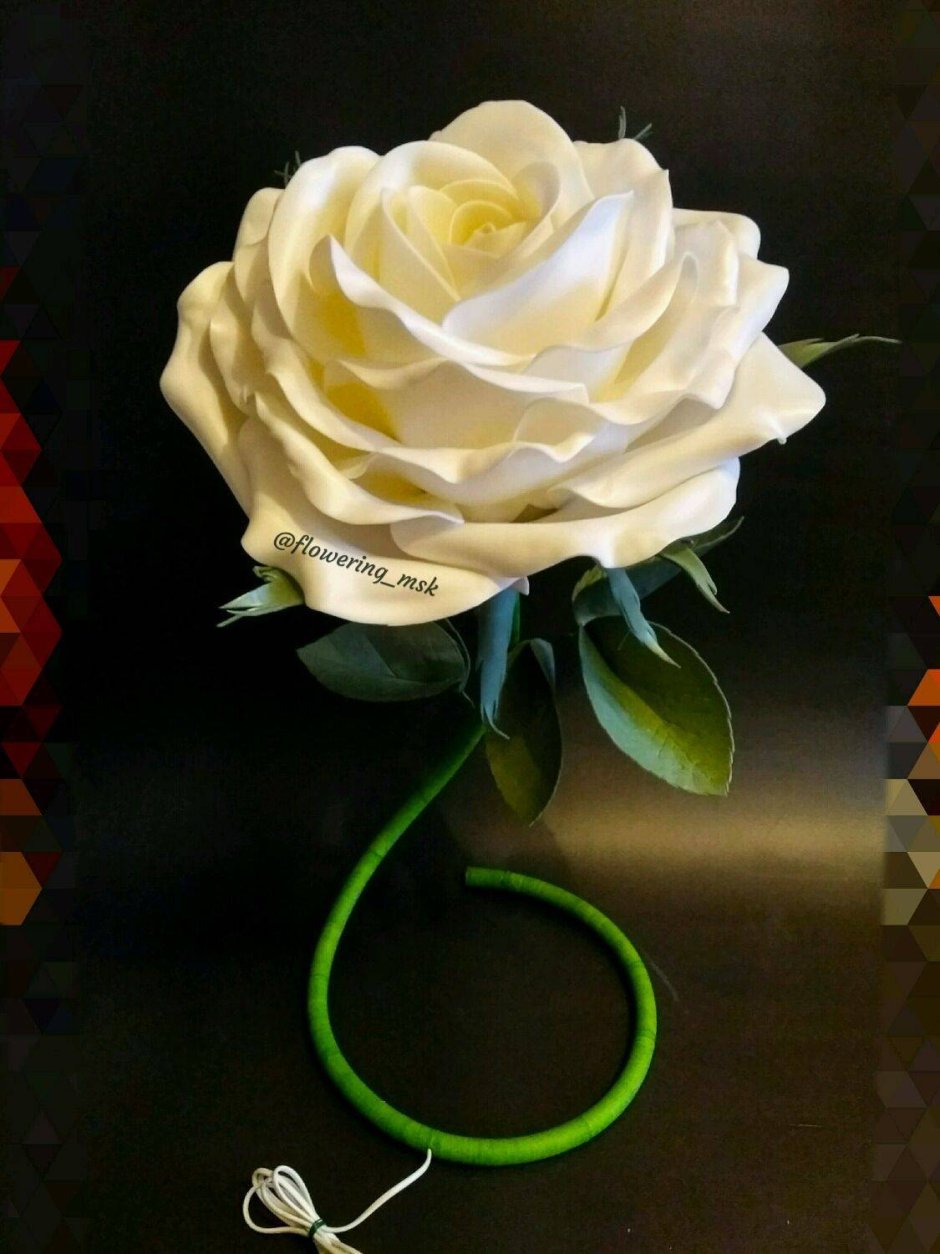 Светильник роса