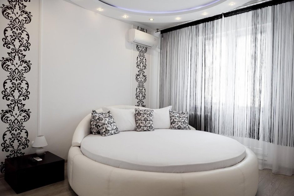 Дизайн комнаты с круглой кроватью