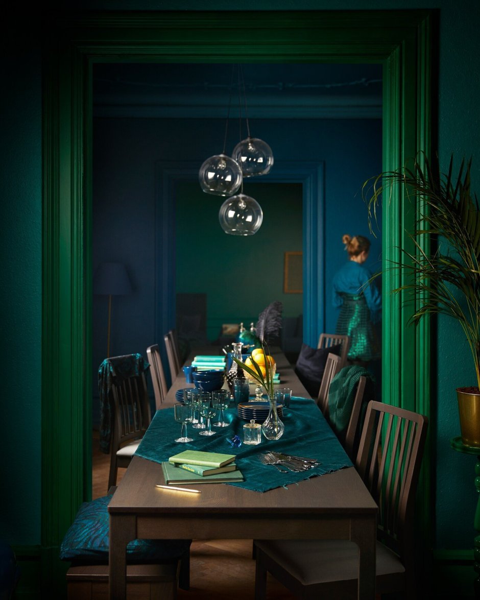 Изумрудный цент в интерьере