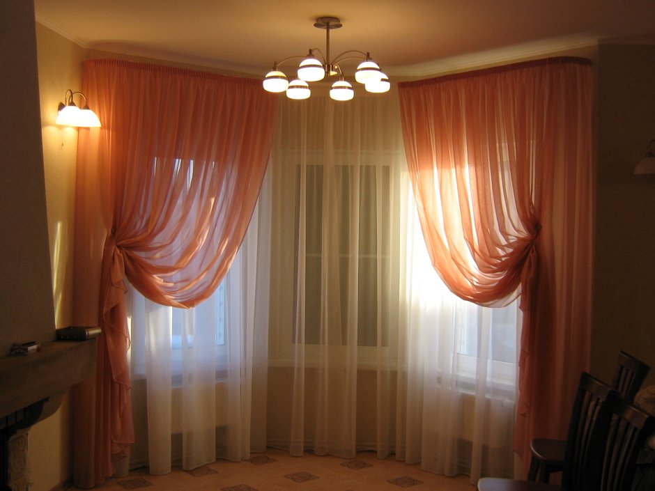 Угловая гардина для зала