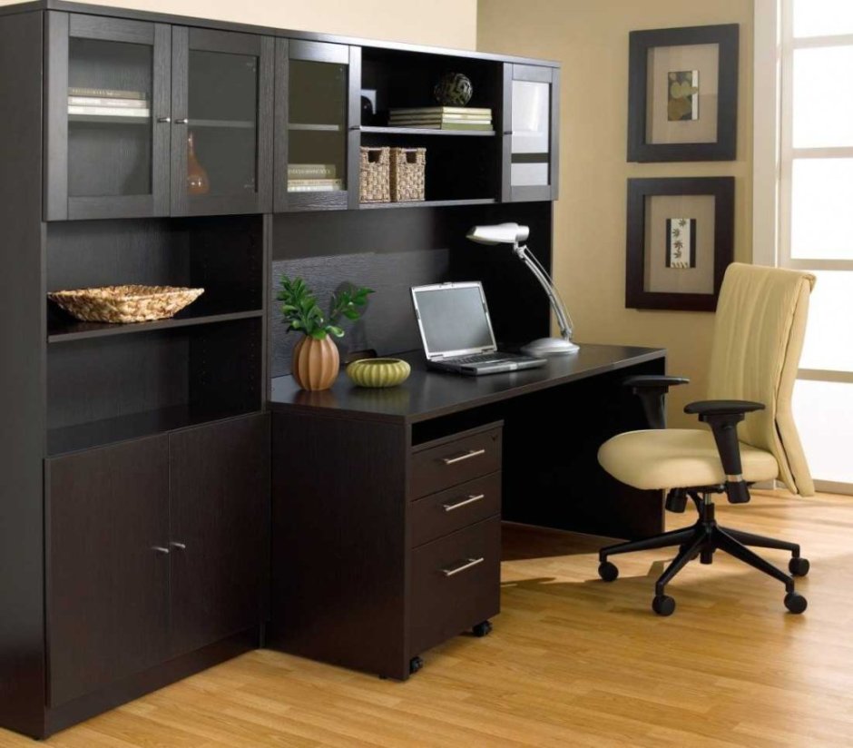 Большой компьютерный стол