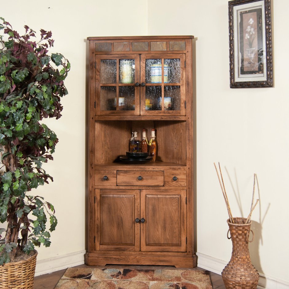 Угловой буфет из массива дерева