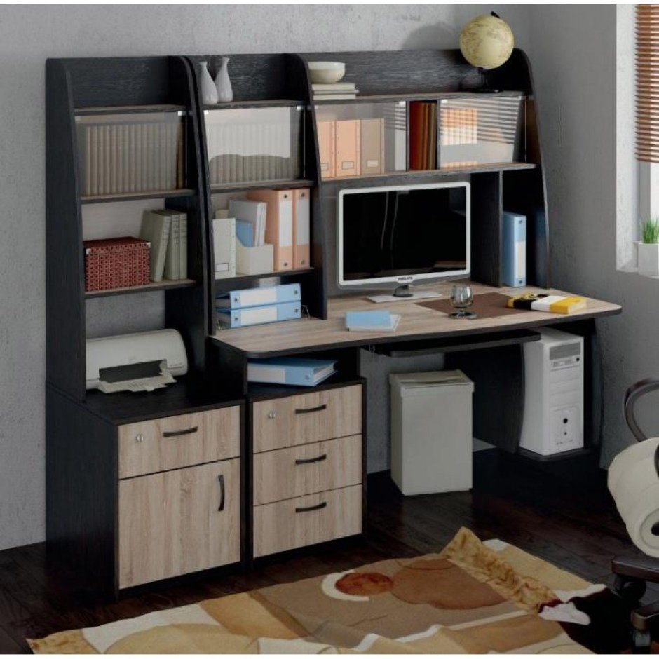 Большой компьютерный стол