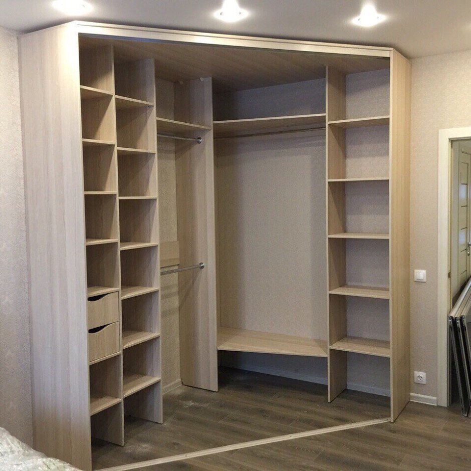 Встроенные угловые гардеробные