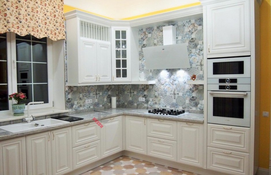 Кухни современная классика светлые угловые