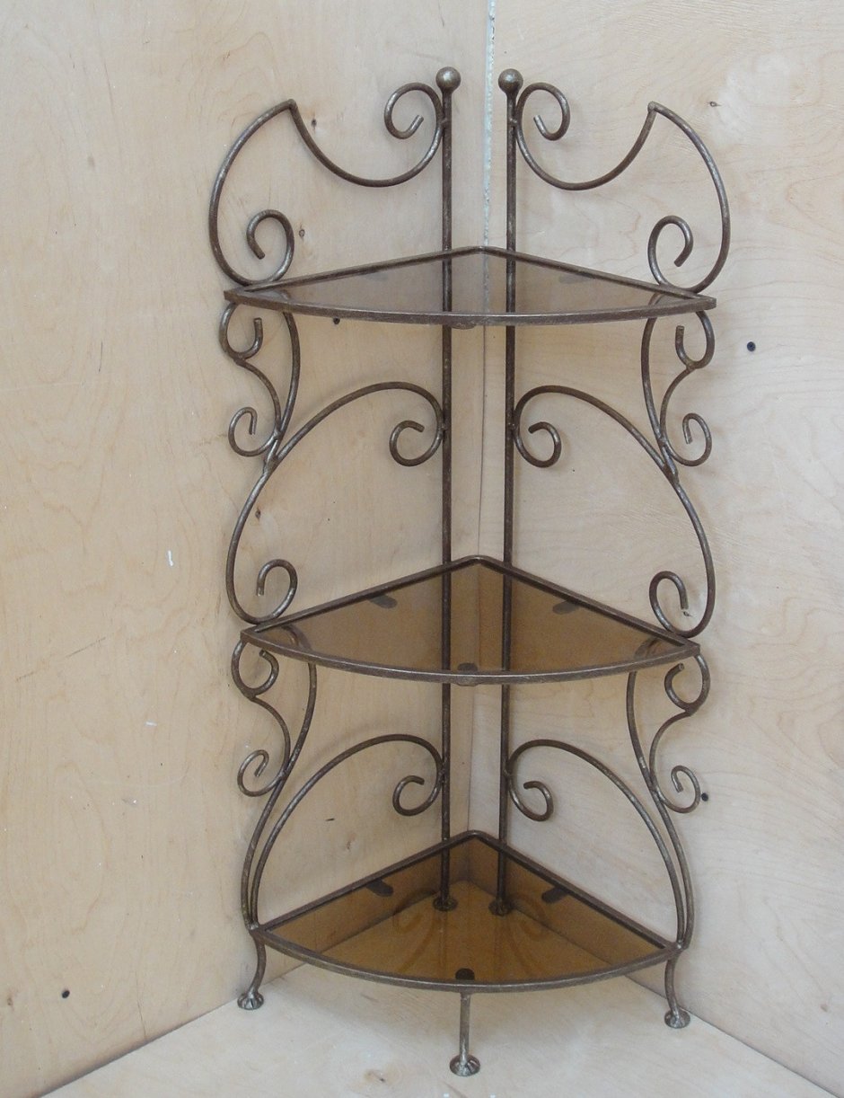 Угловая полка для цветов