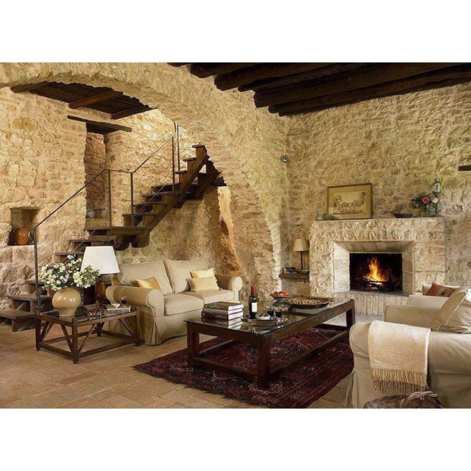 Камин в итальянском стиле