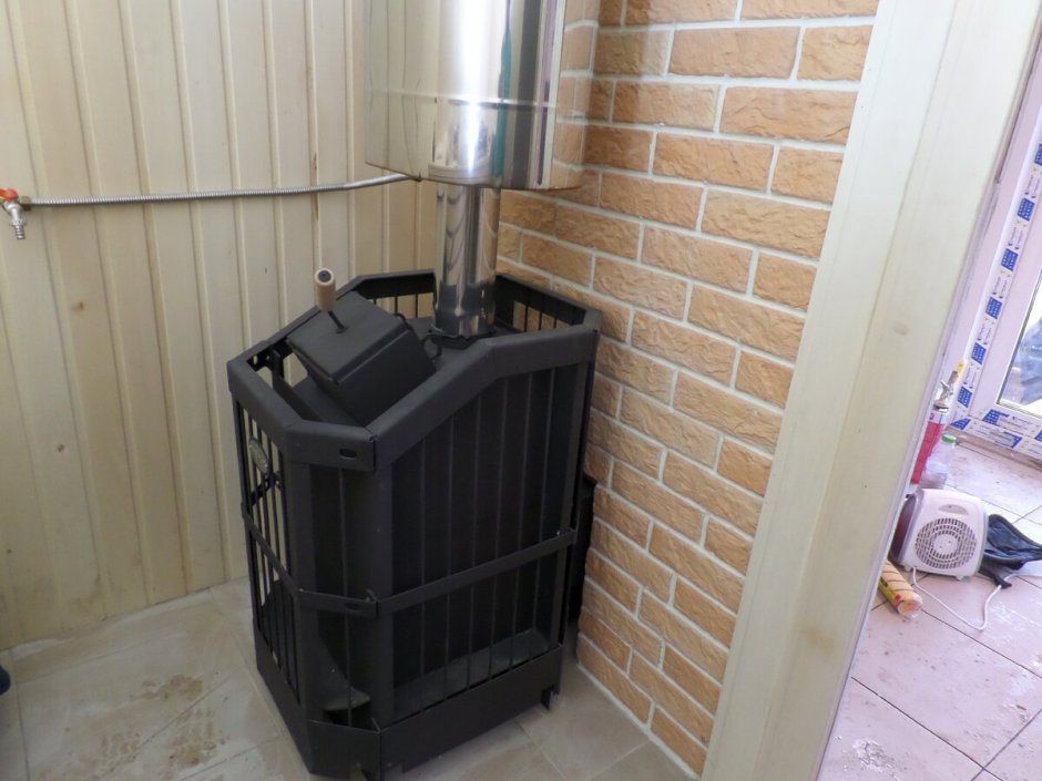 Печь для бани с баком для воды Добрыня 18