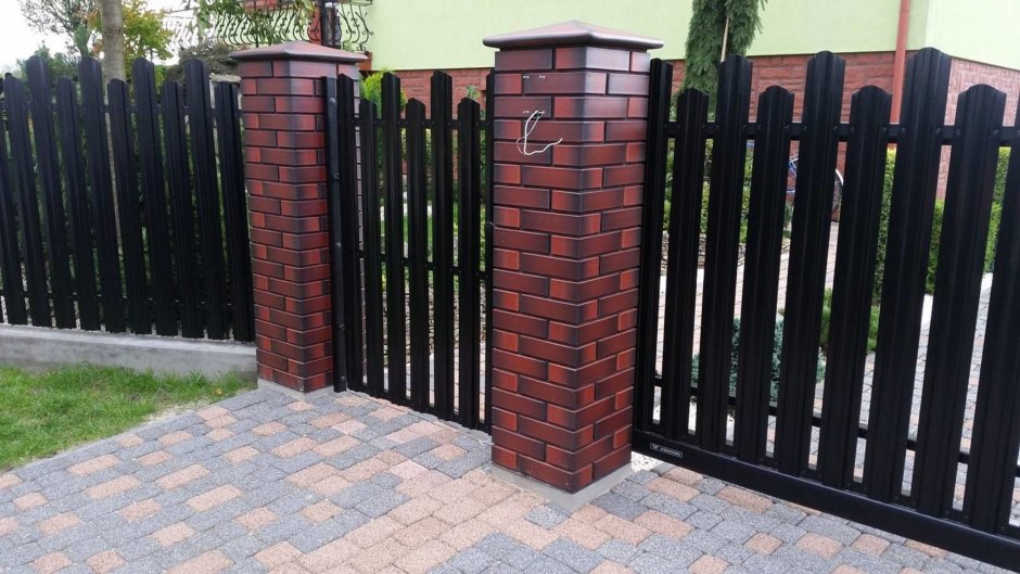 Столбы для евроштакетника