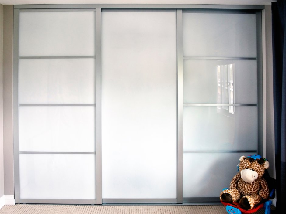 Двери купе белый оракал матовый