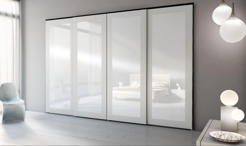 Шкаф Инвизибл матовое стекло белое